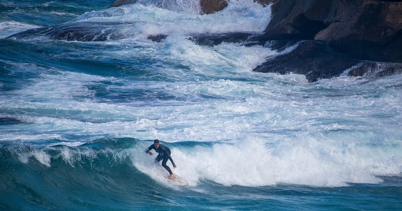 Les 10 applications mobiles indispensables pour prévoir les vagues de surf