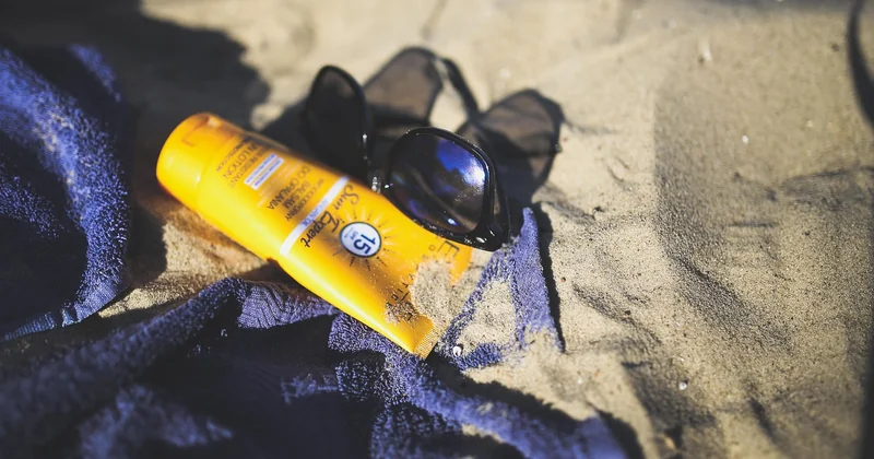 Les protections solaires : le conflit entre protection cutanée et protection marine